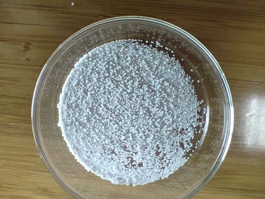 Butyran sodu powlekany w granulatach kulistych ISO o zawartości 80% witaminy E i karotenu dla drobiu